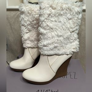 NEW ~ Wedge Boots ~ Jennifer Lopez